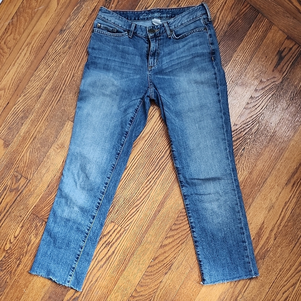 Eddie Bauer Ankle Cropped Blue Jeans Mid Rise Easy Fit  Size O Runs Big